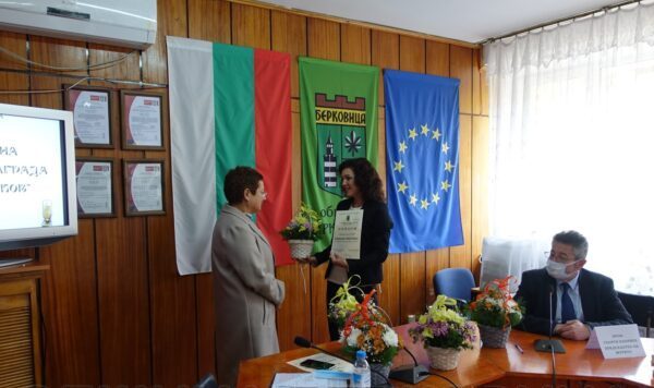 Елена Алексиева получи националната литературна награда „Йордан Радичков” 2021