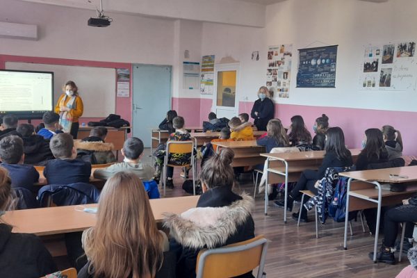 Проведоха среща-беседа за безопасното сърфиране в интеренет с ученици в Белоградчик