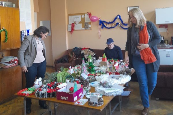 Обявиха победителите от конкурса за ръчно изработена коледна декорация, организиран от Младежки дом – Монтана