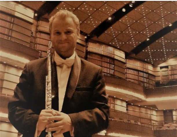 Флейтистът Грациан Папара гостува на Симфониета – Враца