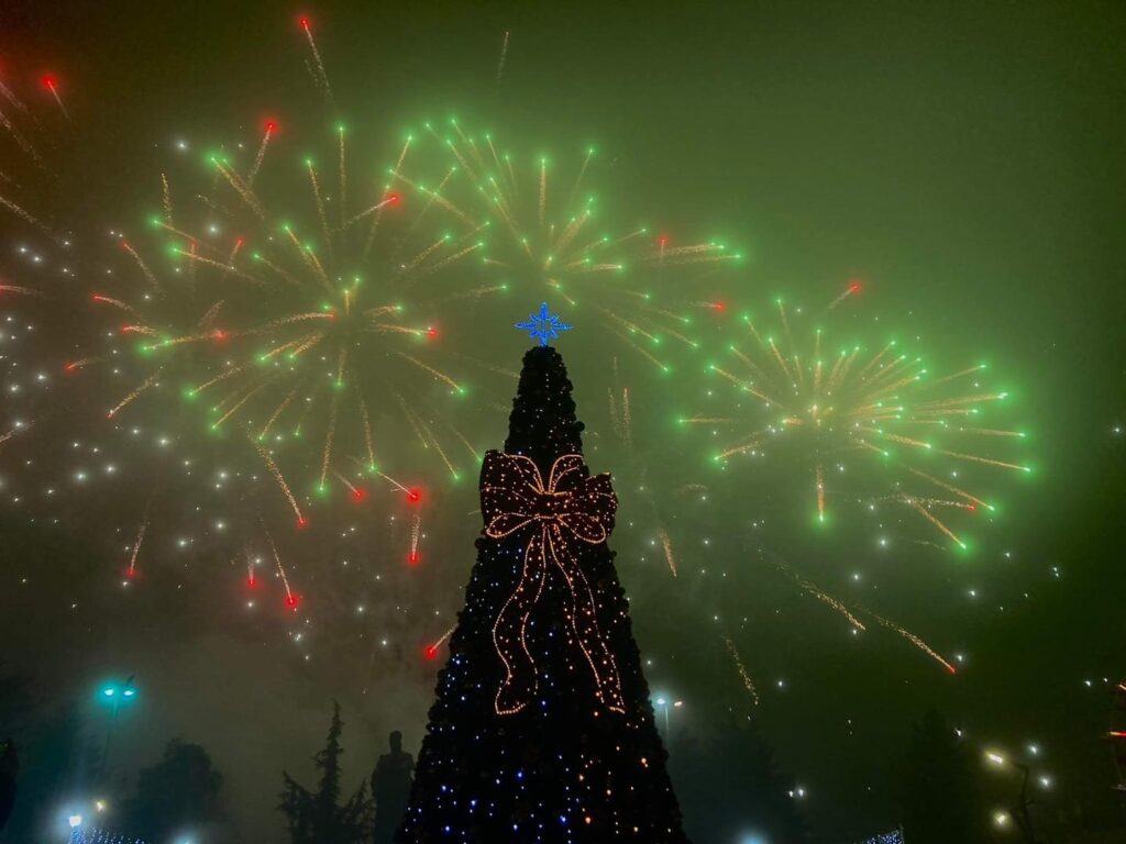 На 1-ви декември ще грейнат светлините на коледната елха във Враца