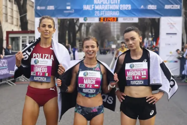 Милица Мирчева финишира втора при жените на полумаратона в Неапол