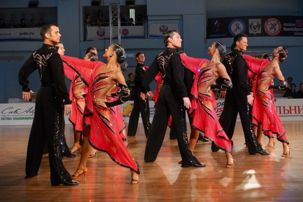 „Арена Вършец“ отваря врати за Международен турнир по спортни танци
